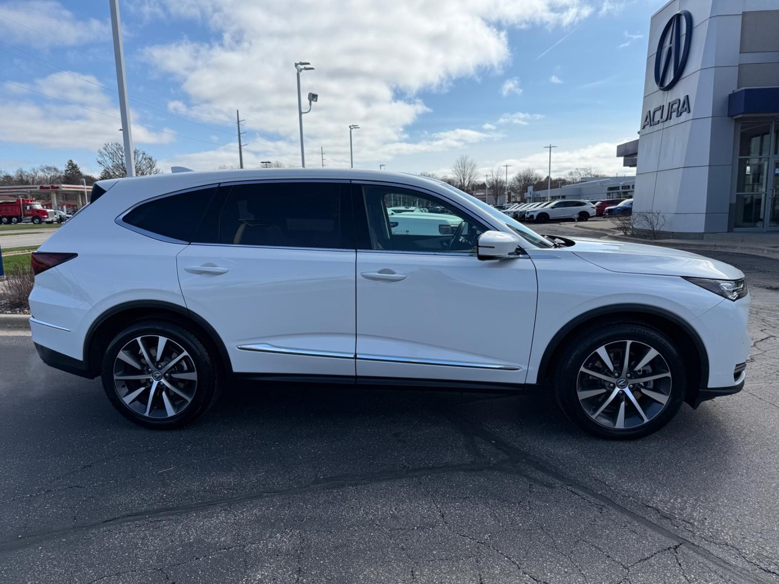 Acura MDX Vehicle Image 02