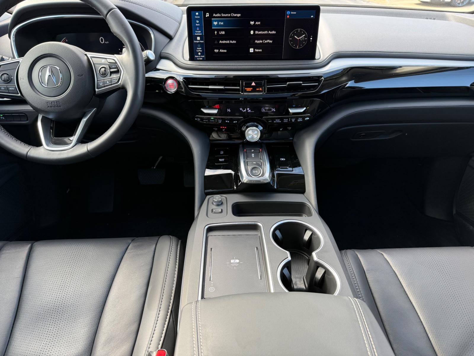 Acura MDX Vehicle Image 11