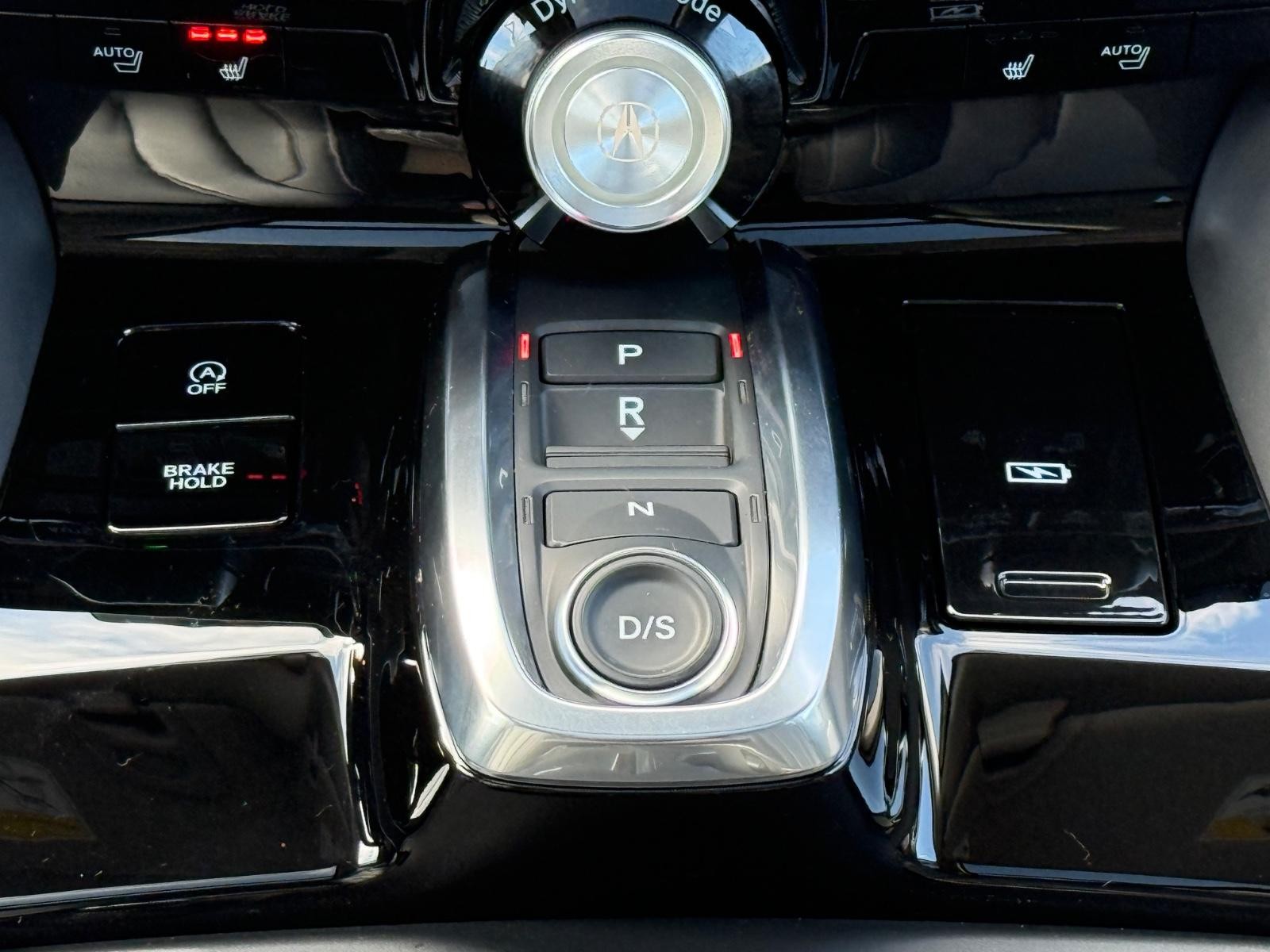 Acura MDX Vehicle Image 13