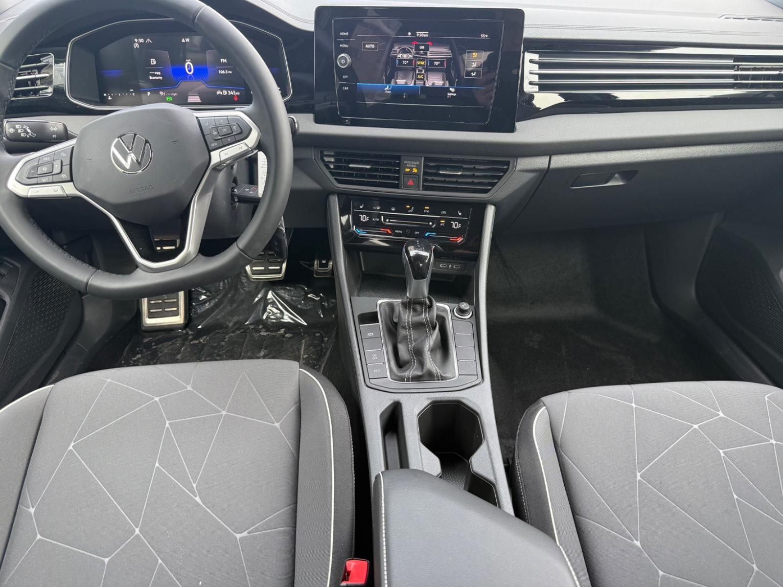 Volkswagen Jetta Vehicle Image 06