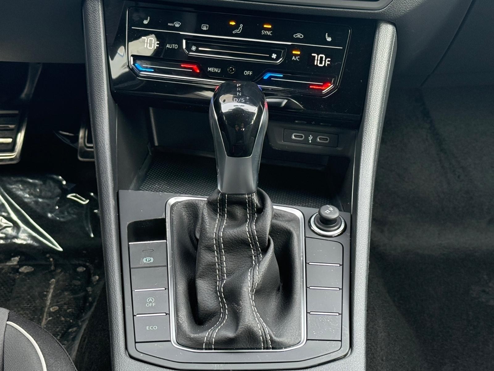 Volkswagen Jetta Vehicle Image 08