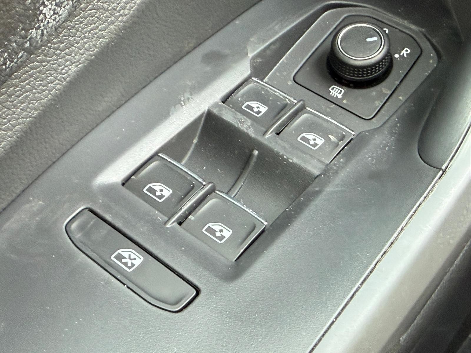 Volkswagen Jetta Vehicle Image 15