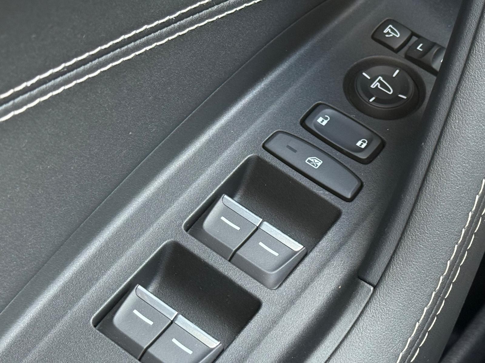 Acura TLX Vehicle Image 23