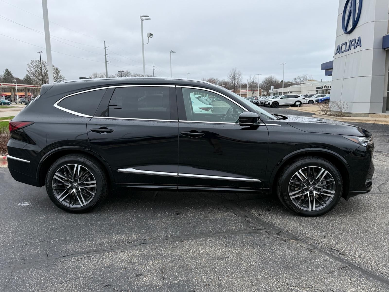 Acura MDX Vehicle Image 02