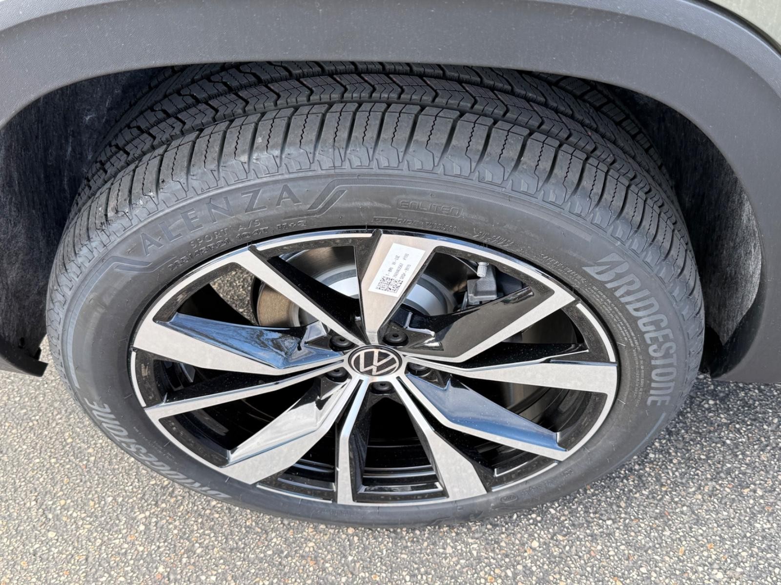 Volkswagen Atlas Vehicle Image 04