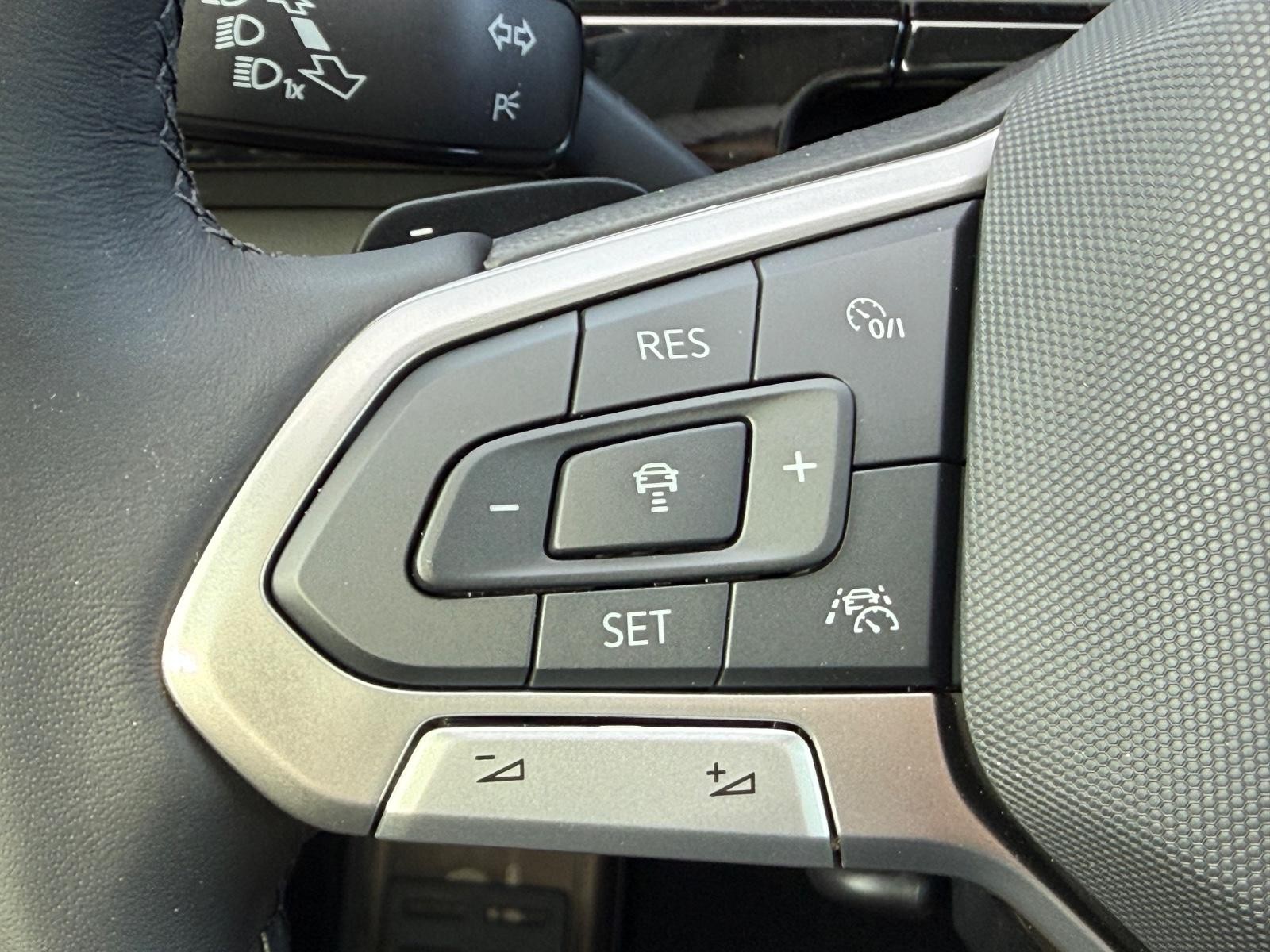 Volkswagen Atlas Vehicle Image 11