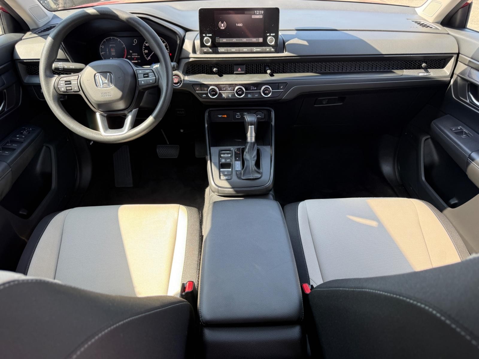 Honda CR-V Vehicle Image 12