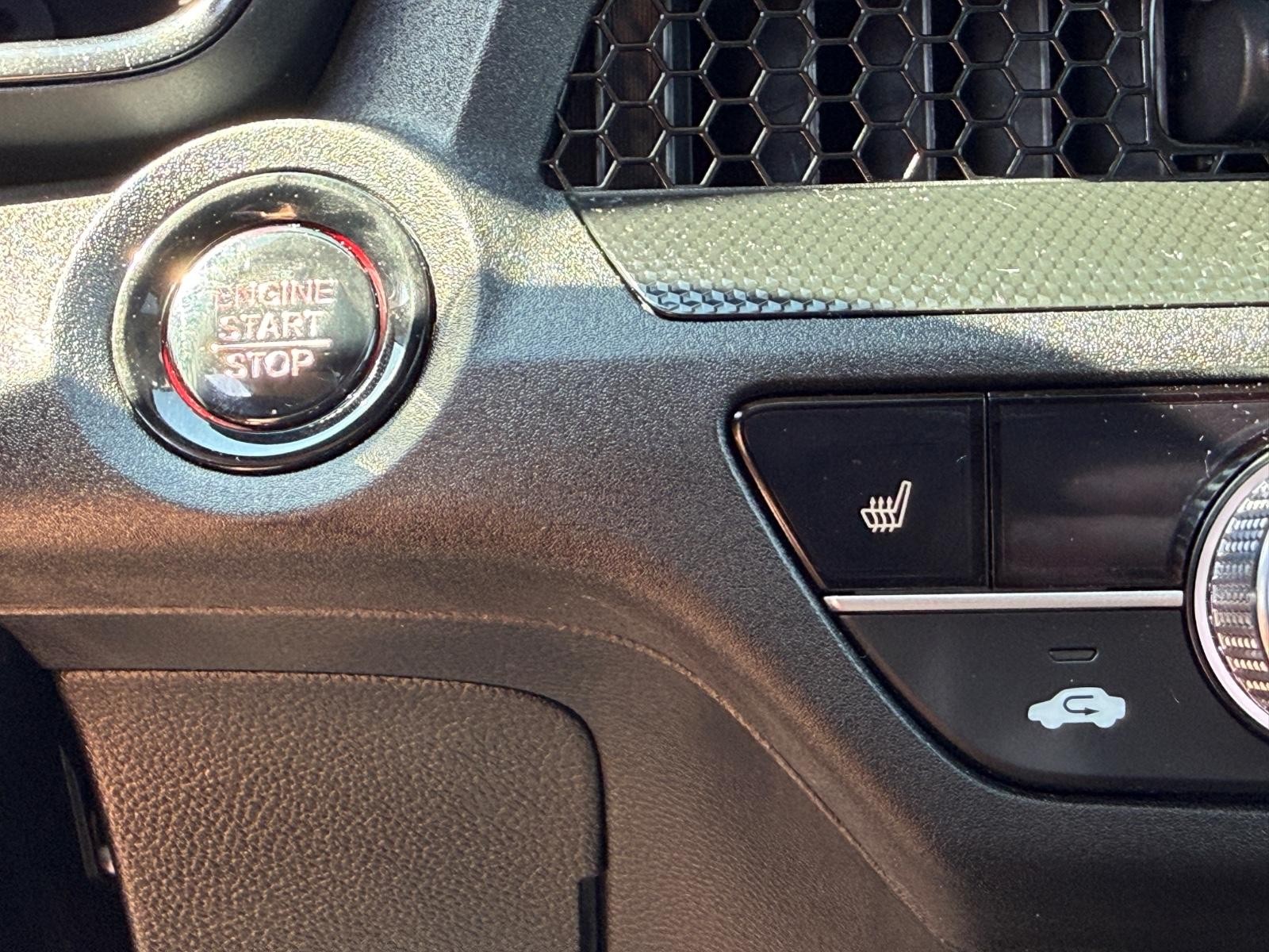 Honda CR-V Vehicle Image 19