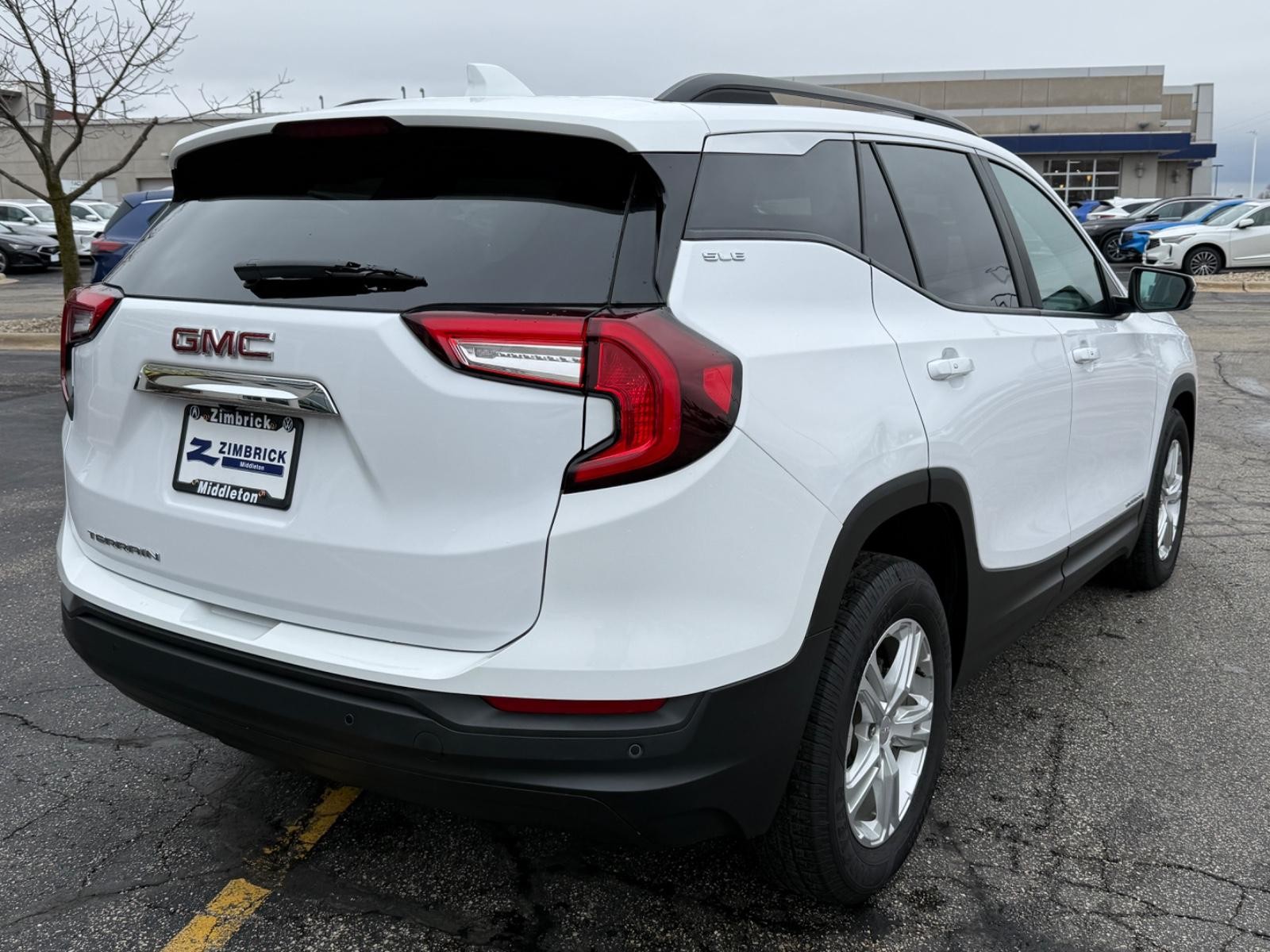 GMC Terrain Vehicle Image 03