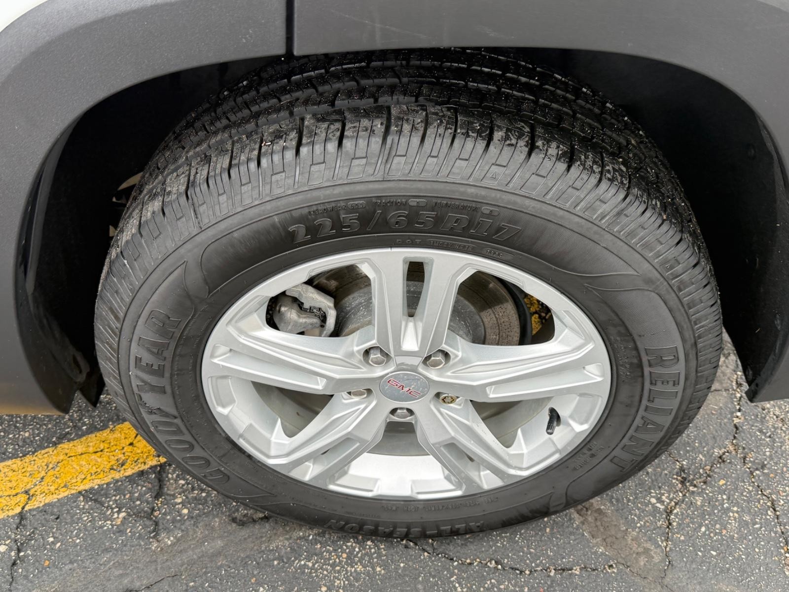 GMC Terrain Vehicle Image 07