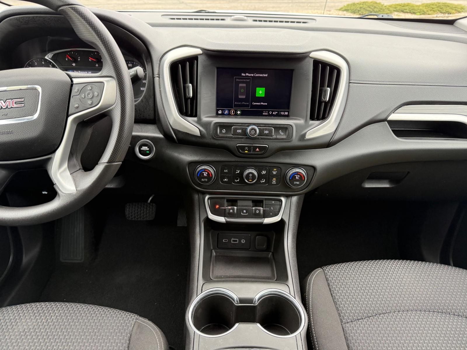 GMC Terrain Vehicle Image 11