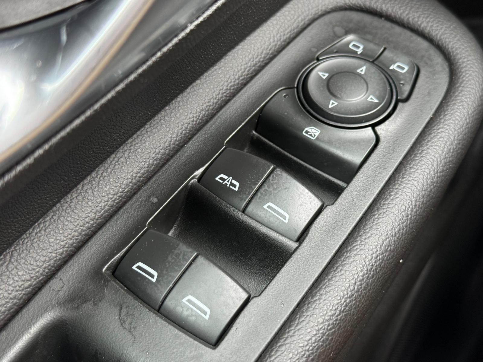 GMC Terrain Vehicle Image 21