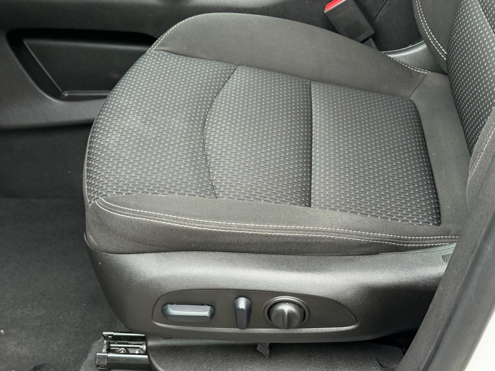 GMC Terrain Vehicle Image 22