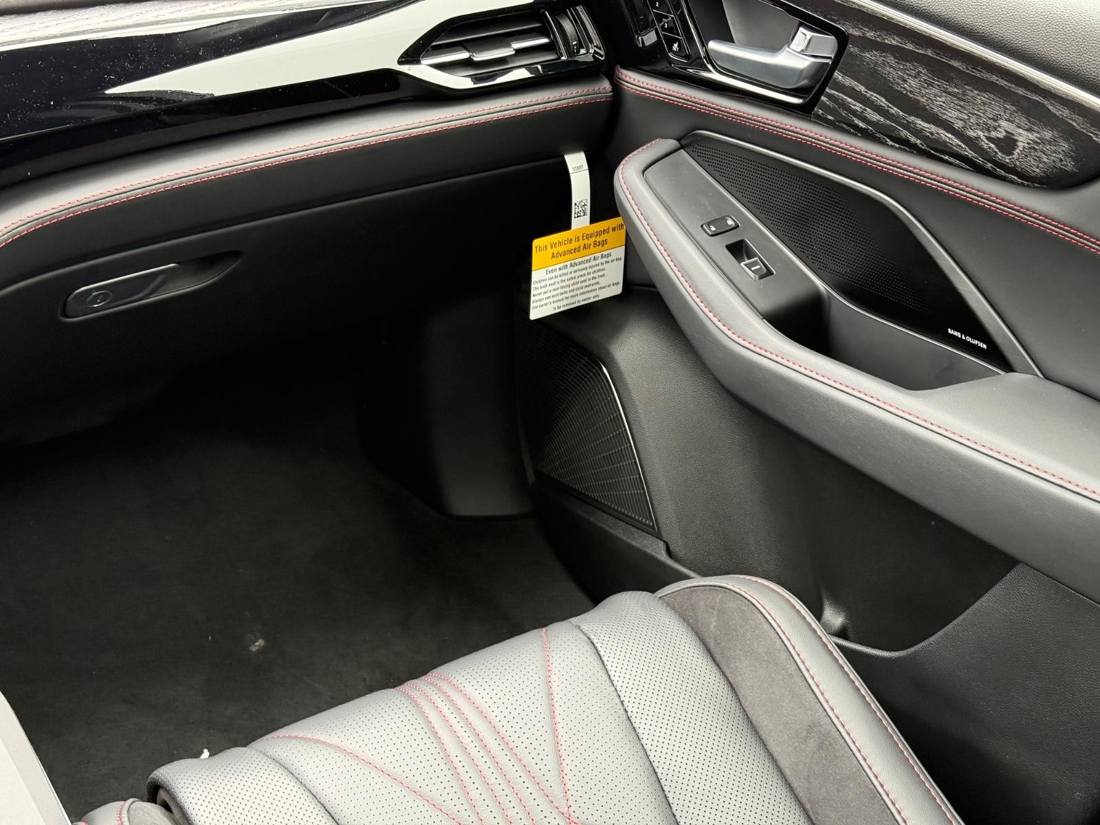 Acura MDX Vehicle Image 09