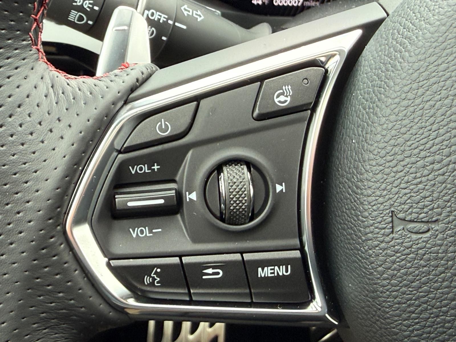 Acura MDX Vehicle Image 10