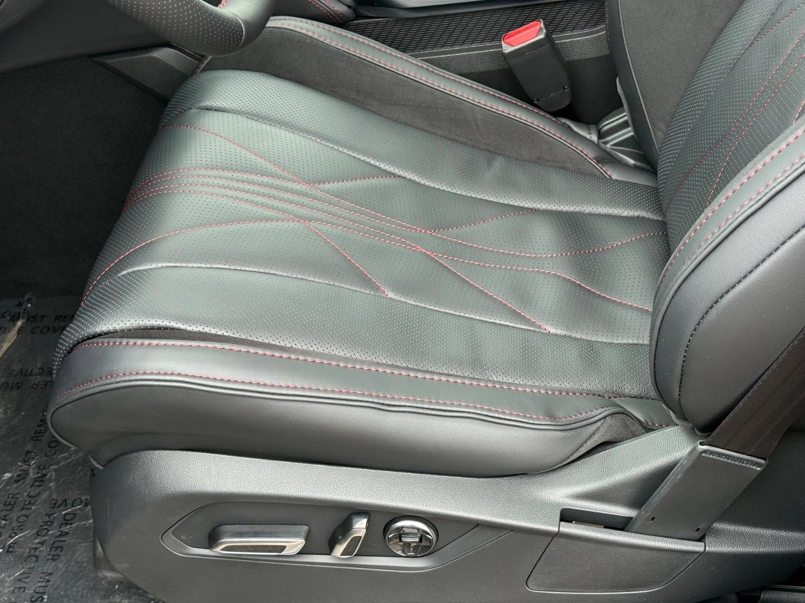 Acura MDX Vehicle Image 15