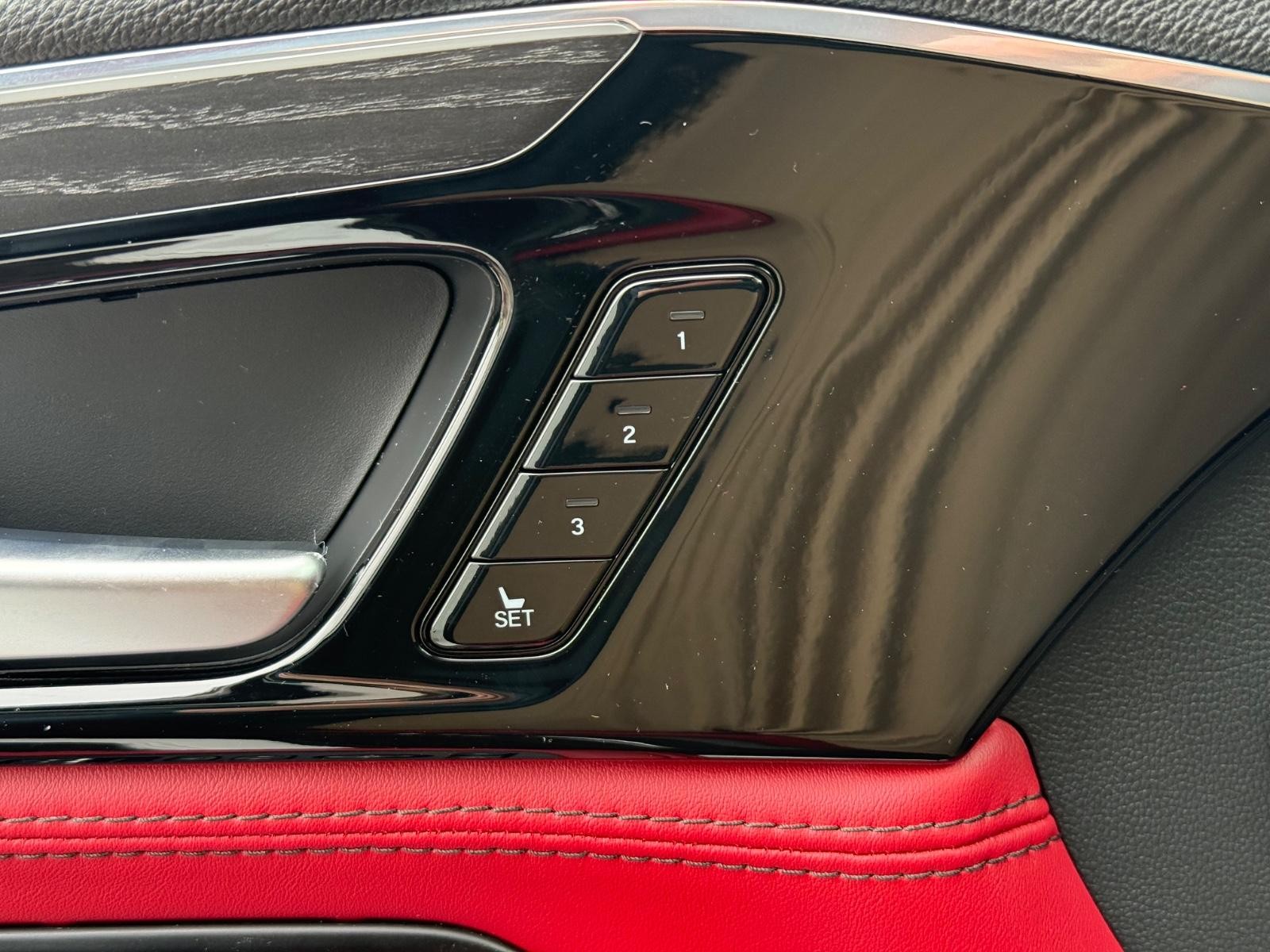 Acura MDX Vehicle Image 10