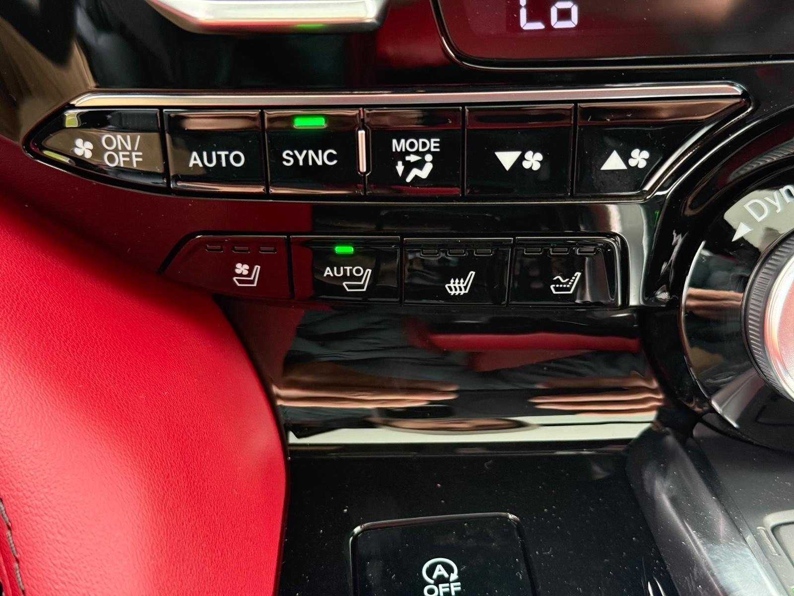 Acura MDX Vehicle Image 14