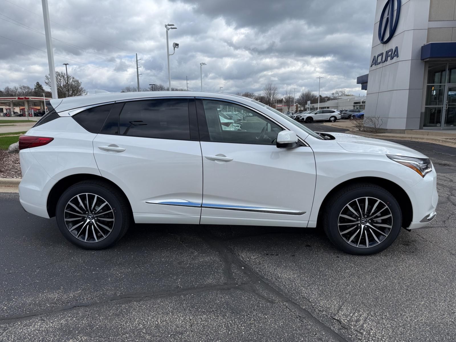 Acura RDX Vehicle Image 02