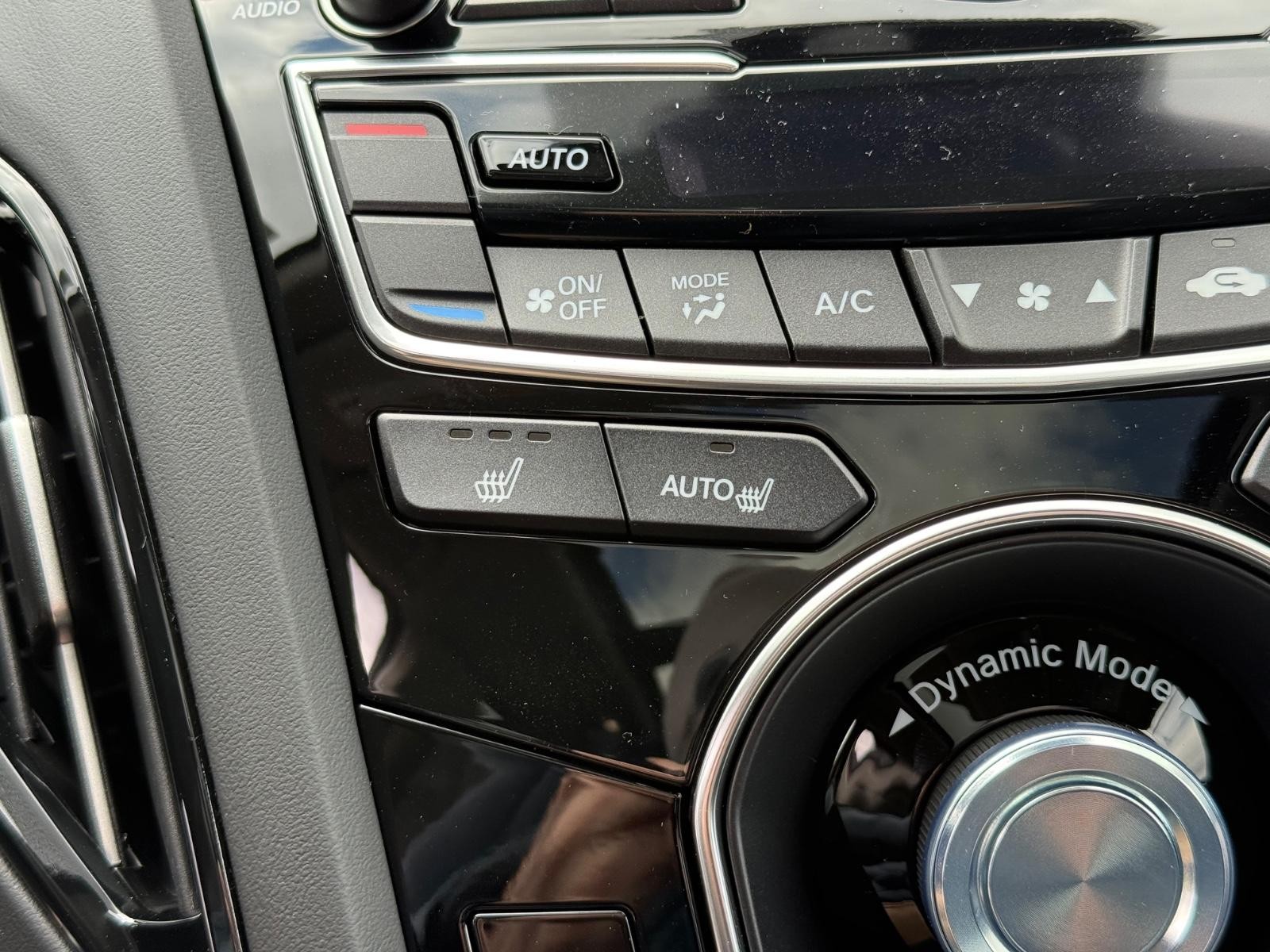 Acura RDX Vehicle Image 13