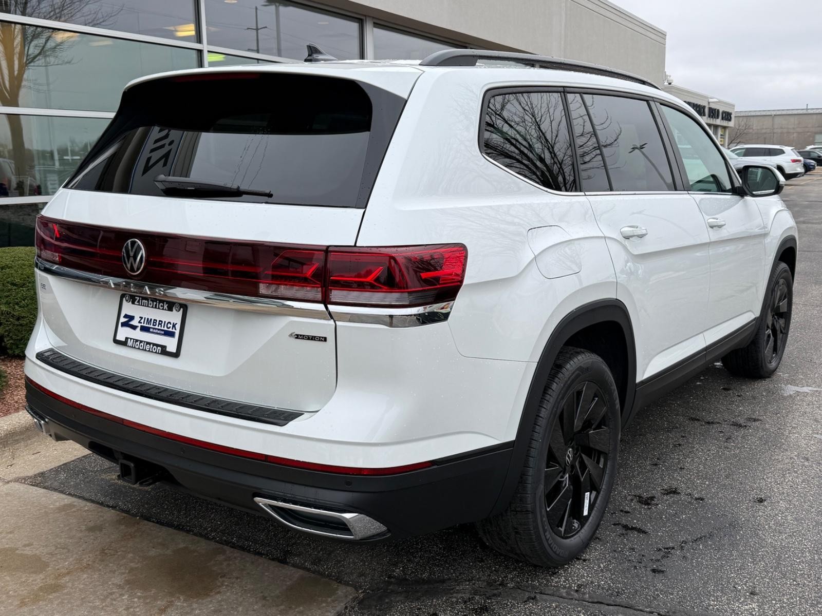Volkswagen Atlas Vehicle Image 03