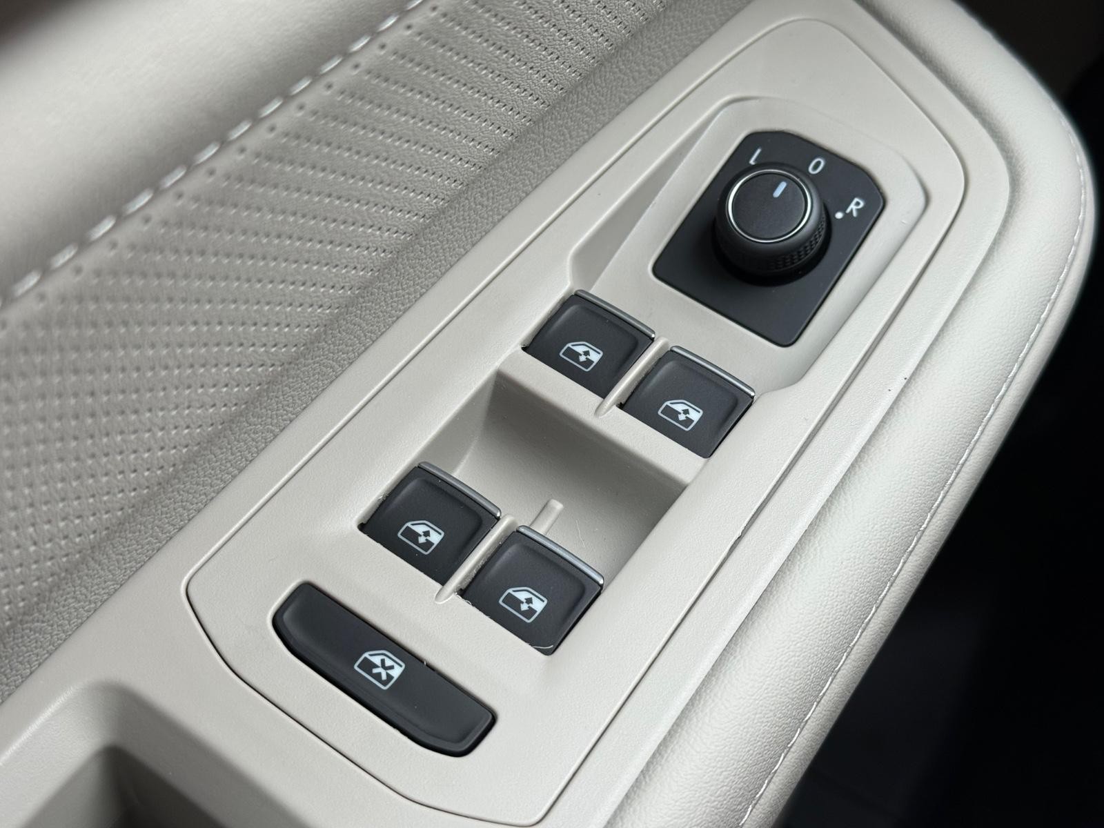 Volkswagen Atlas Vehicle Image 15