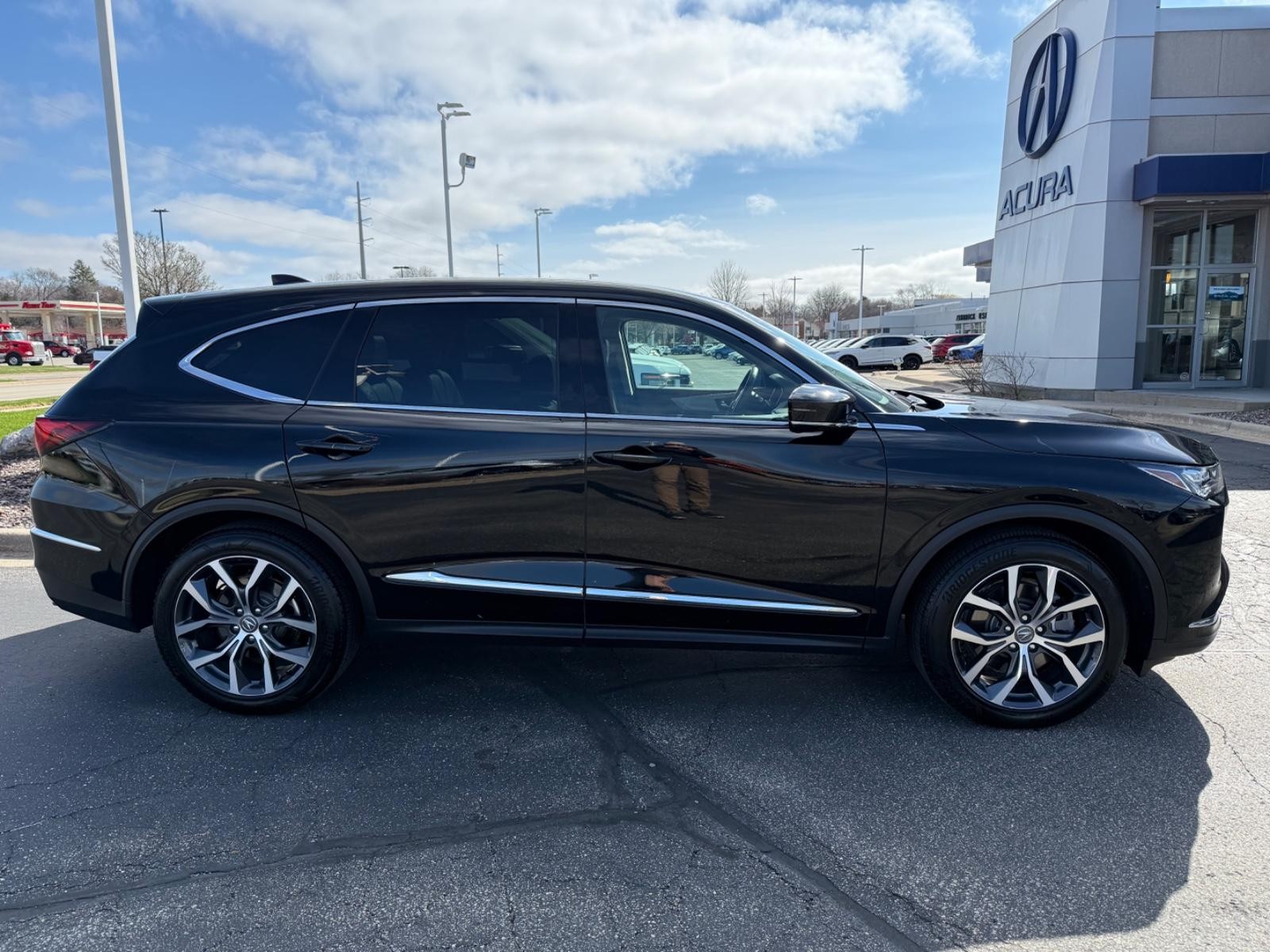 Acura MDX Vehicle Image 02