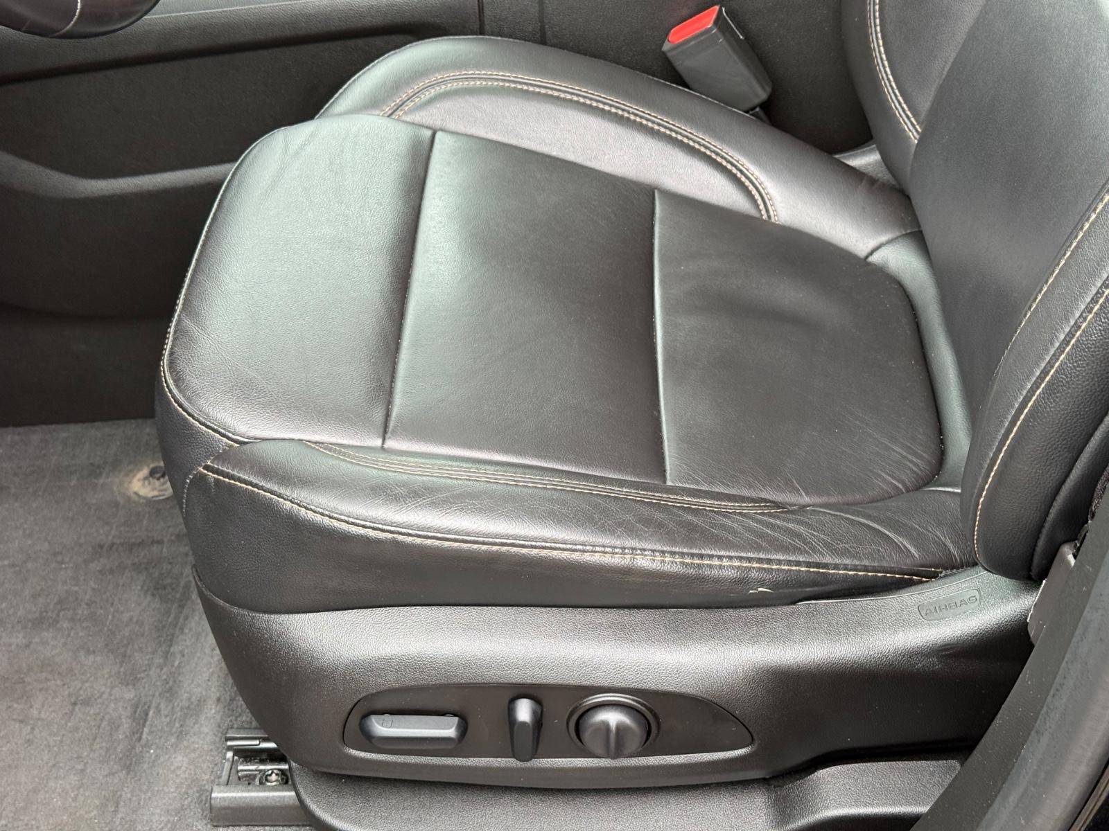 Chevrolet Traverse Vehicle Image 23