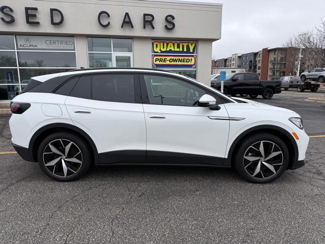 Volkswagen ID.4 Vehicle Image 02