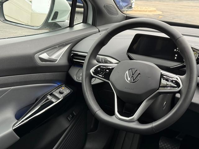Volkswagen ID.4 Vehicle Image 13