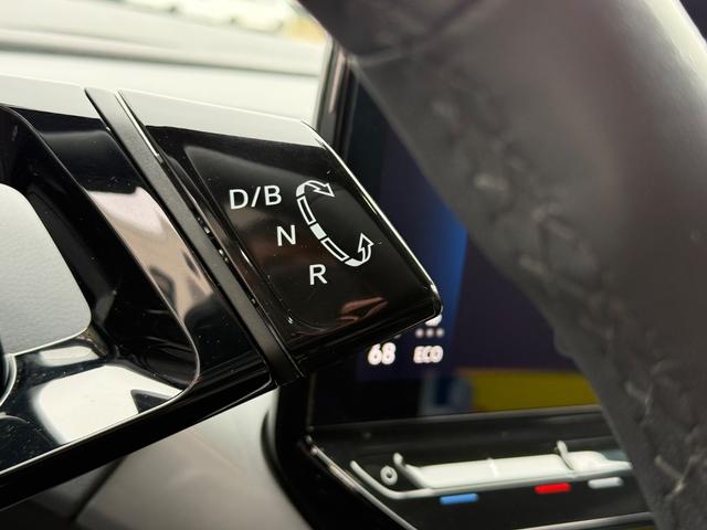 Volkswagen ID.4 Vehicle Image 17