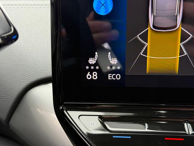 Volkswagen ID.4 Vehicle Image 19