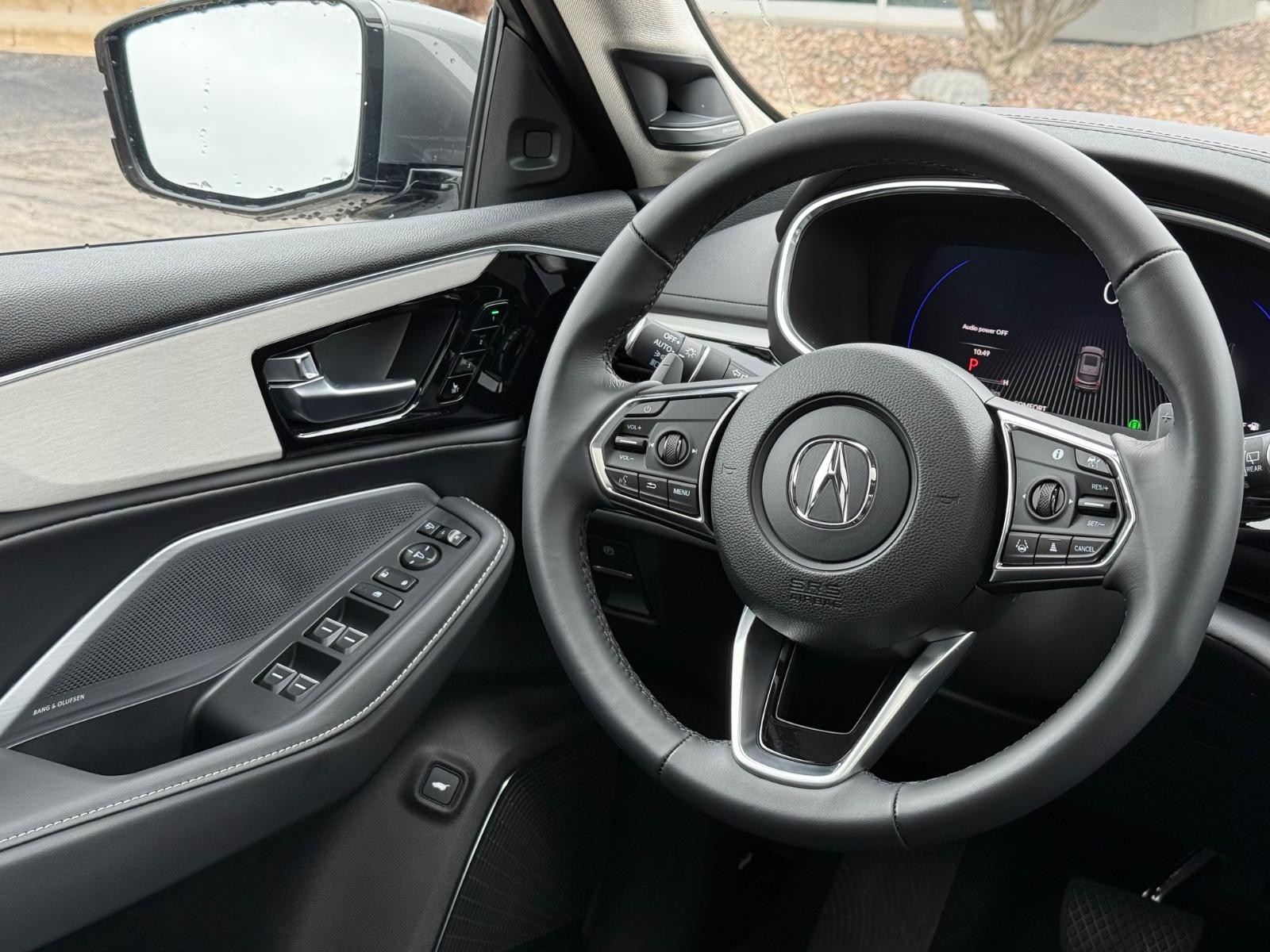 Acura MDX Vehicle Image 13