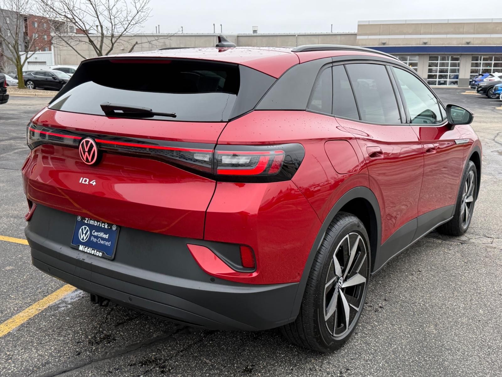 Volkswagen ID.4 Vehicle Image 03