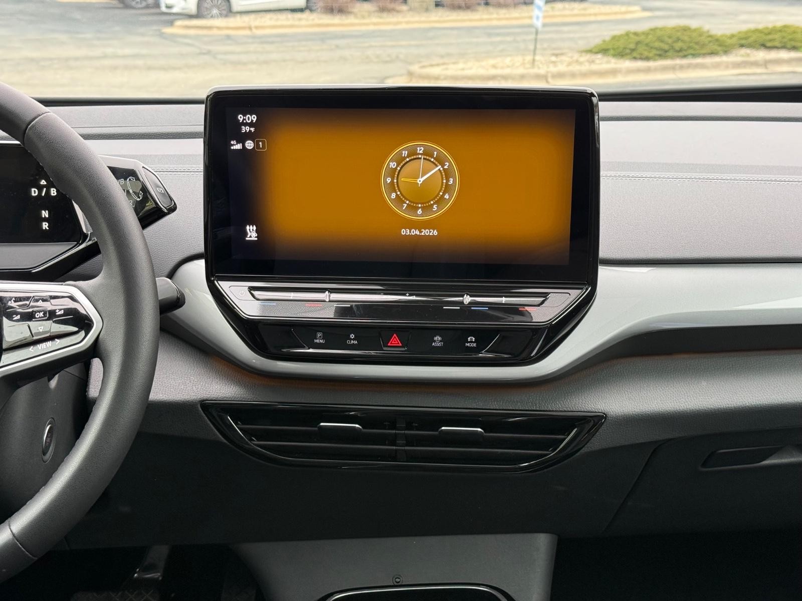 Volkswagen ID.4 Vehicle Image 12