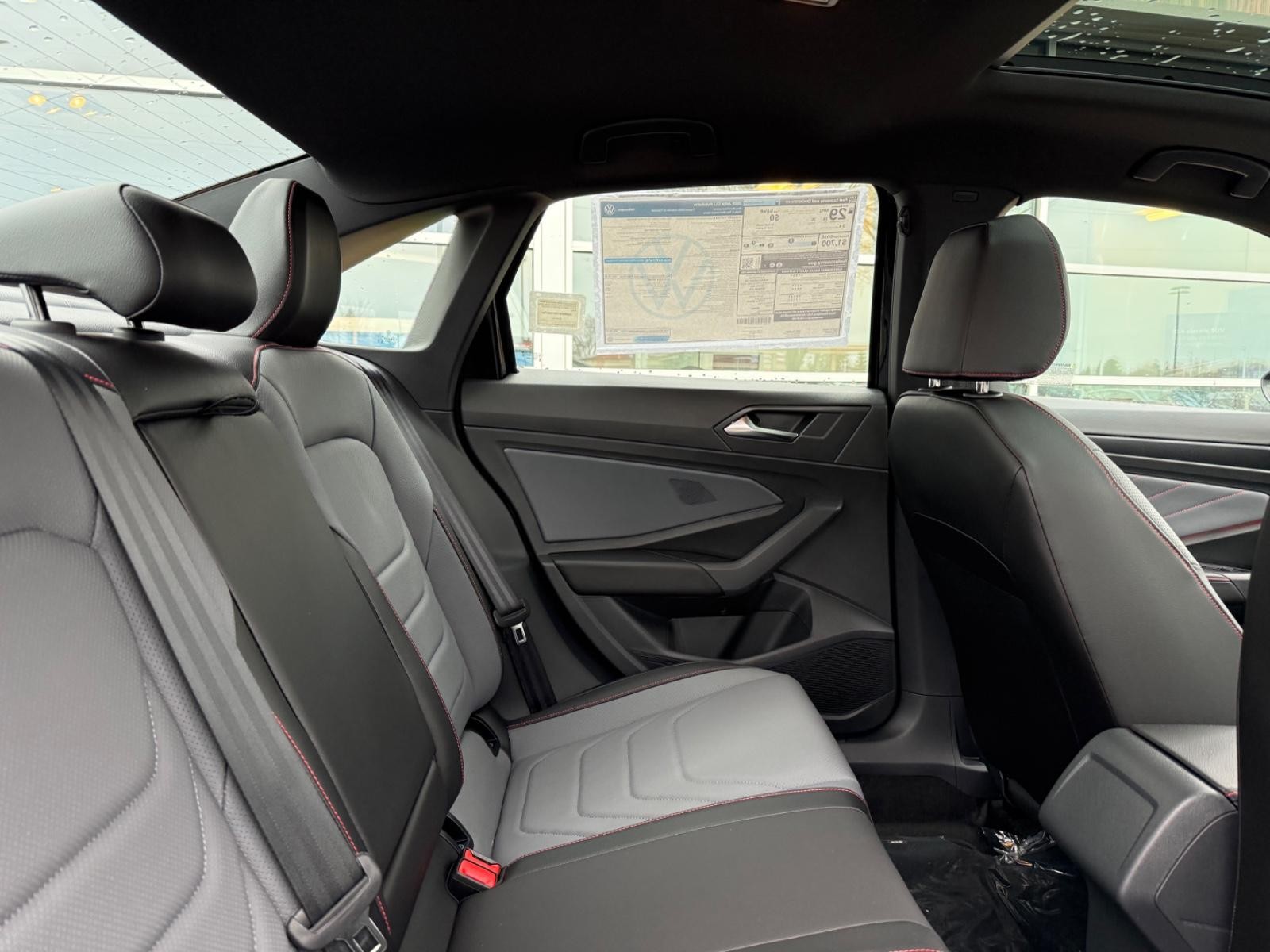 Volkswagen Jetta GLI Vehicle Image 05