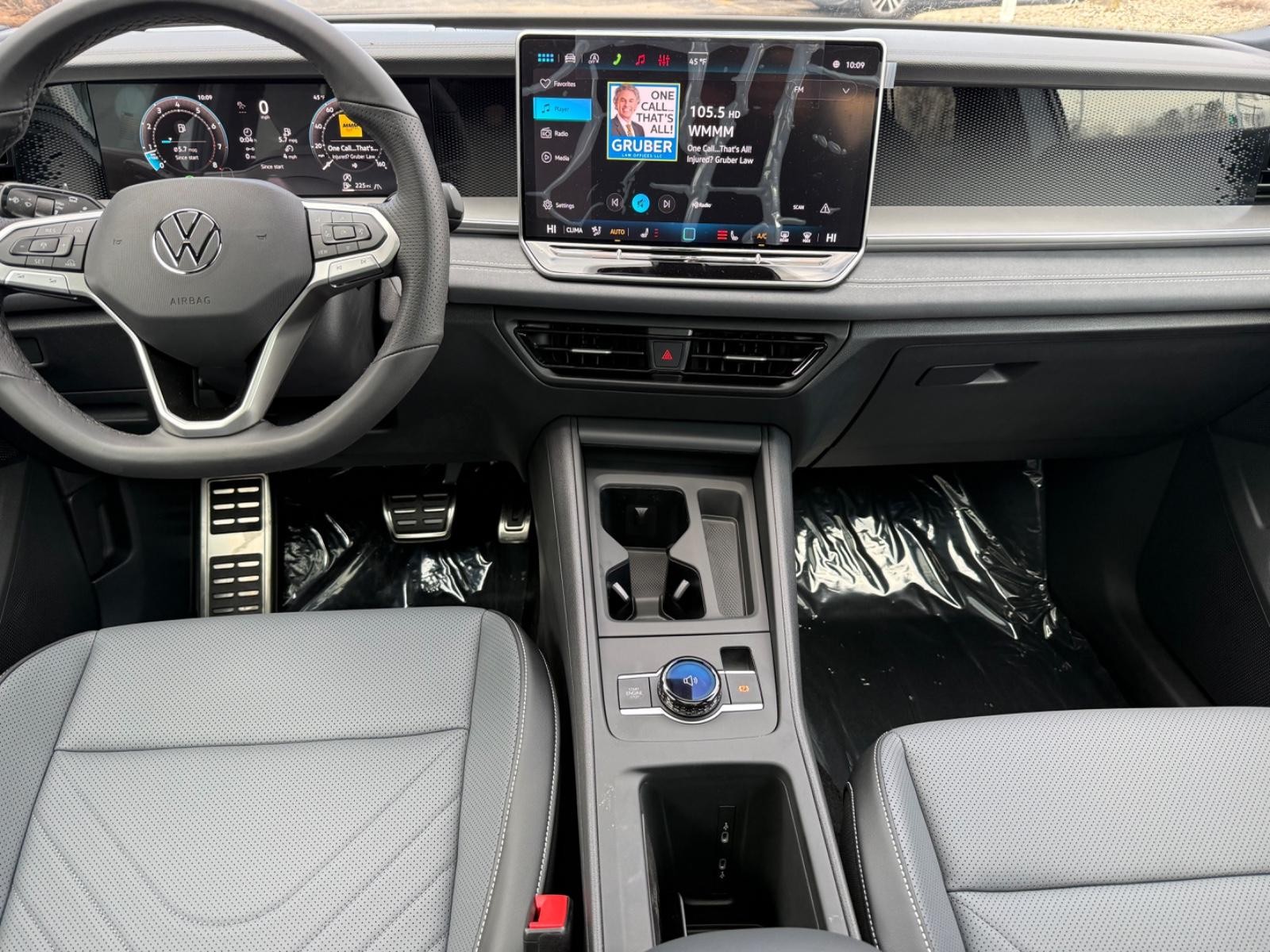 Volkswagen Tiguan Vehicle Image 06