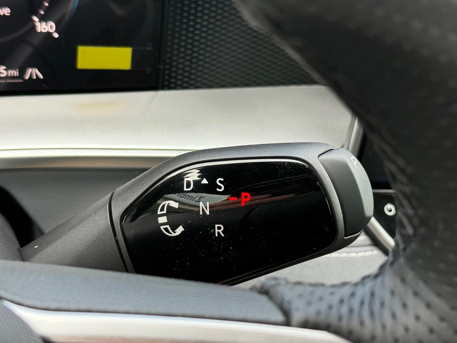 Volkswagen Tiguan Vehicle Image 12