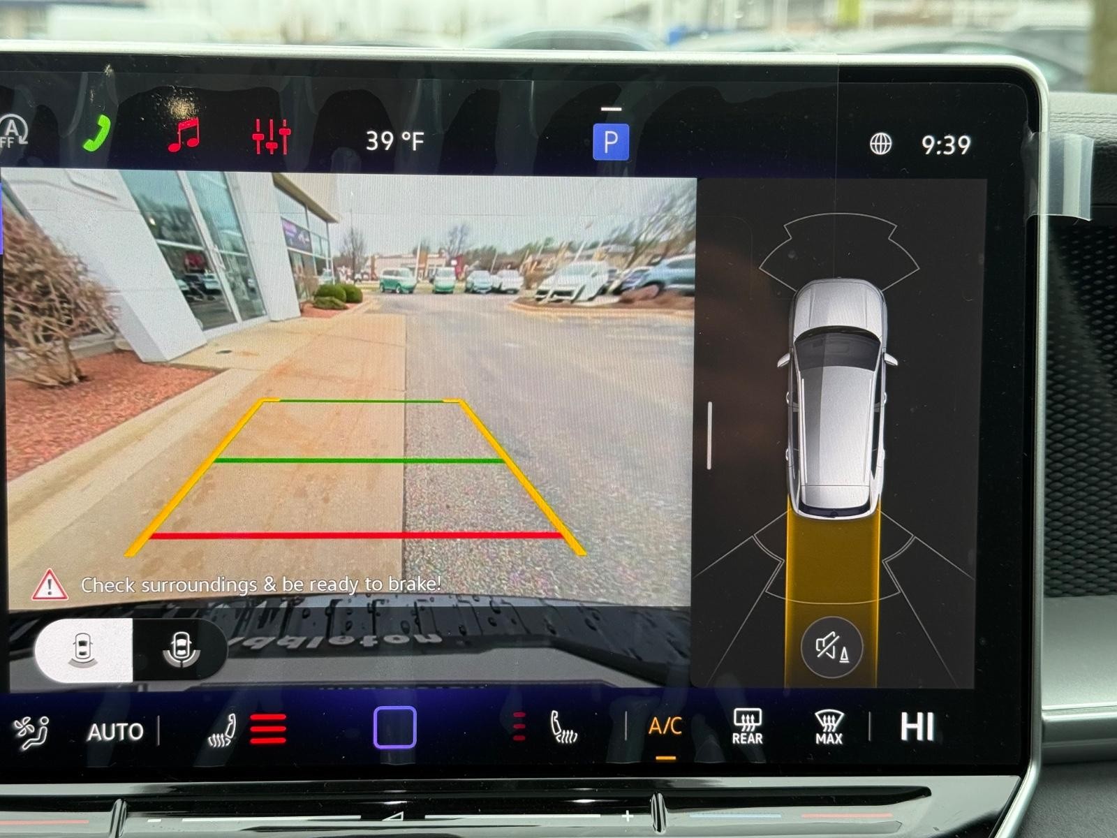 Volkswagen Tiguan Vehicle Image 12