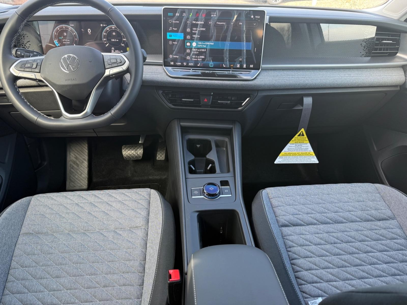 Volkswagen Tiguan Vehicle Image 06