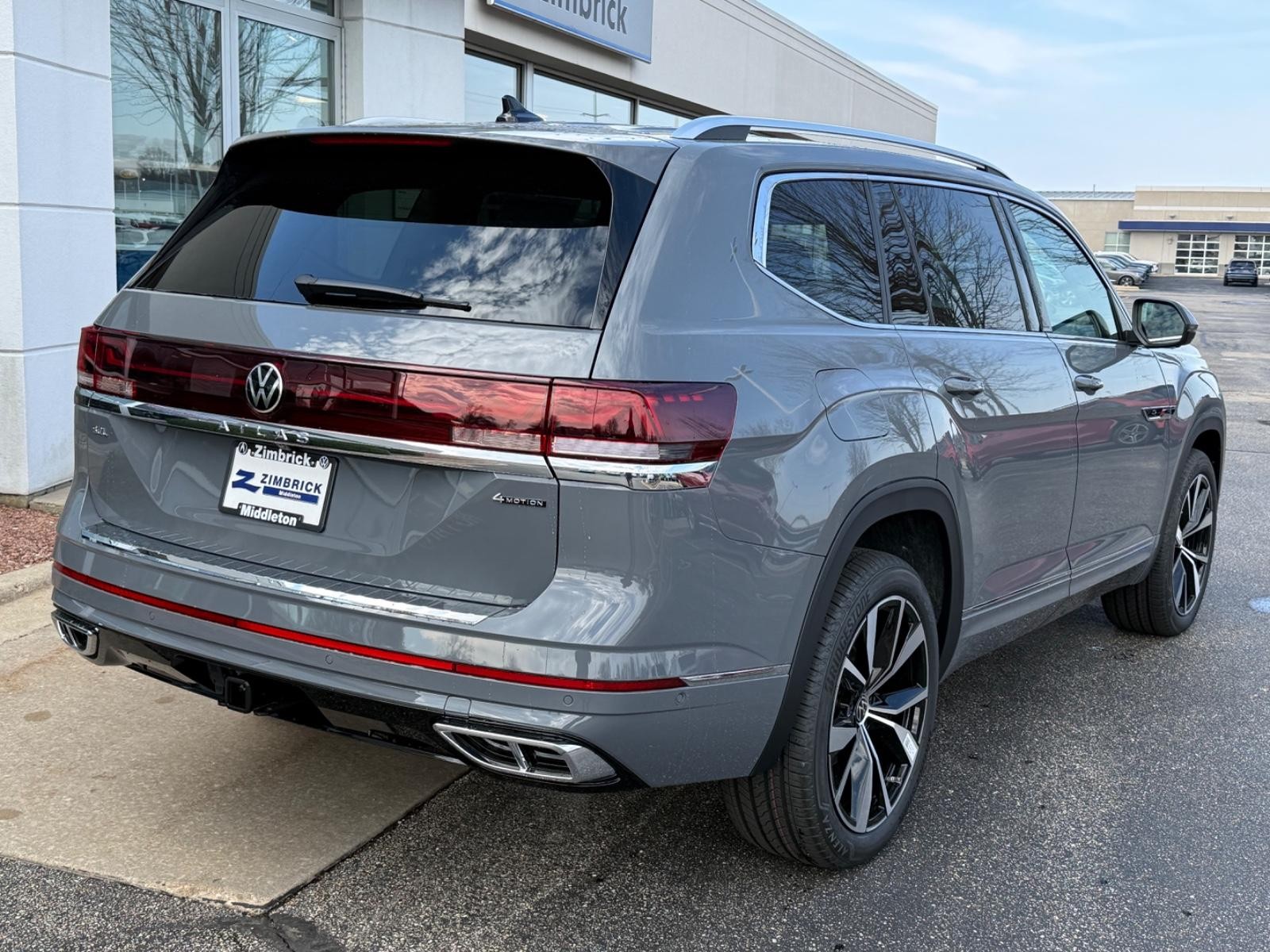 Volkswagen Atlas Vehicle Image 03