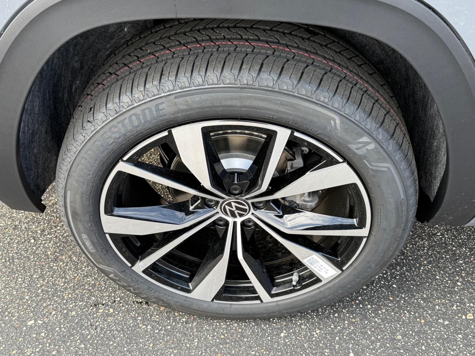 Volkswagen Atlas Vehicle Image 04