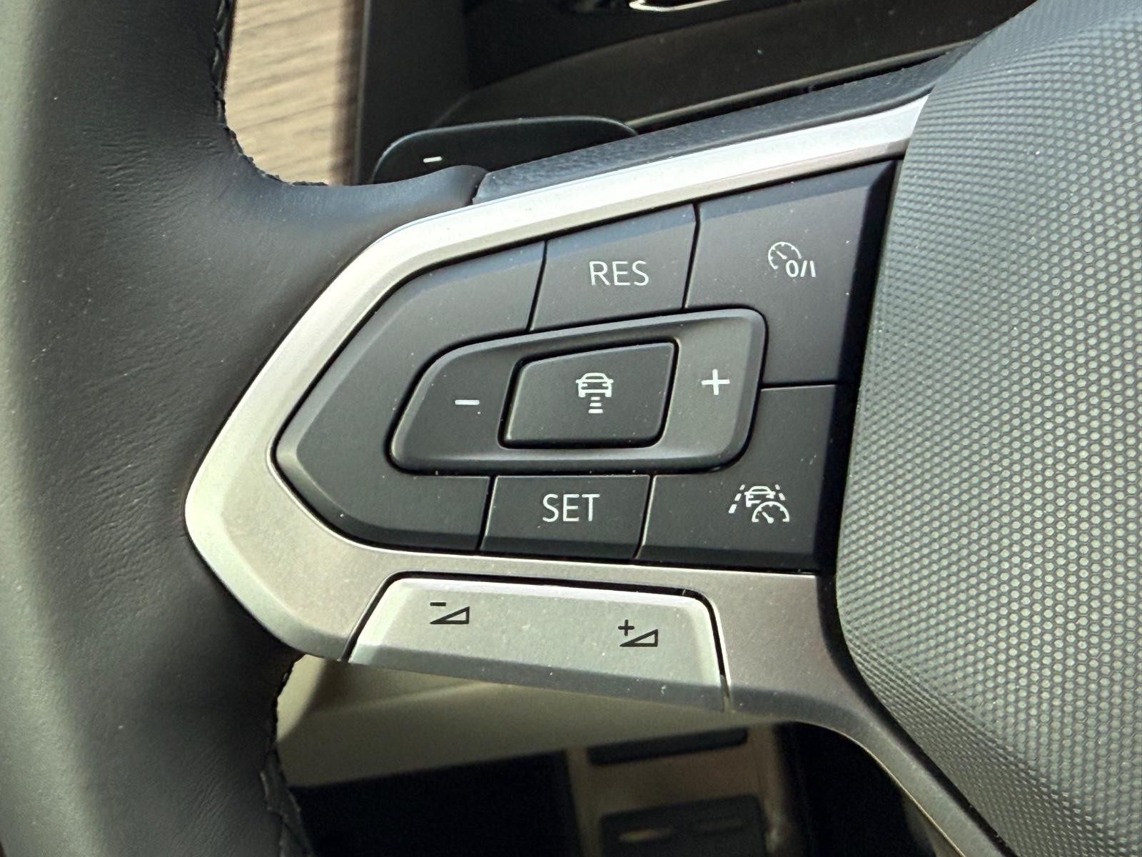 Volkswagen Atlas Vehicle Image 12