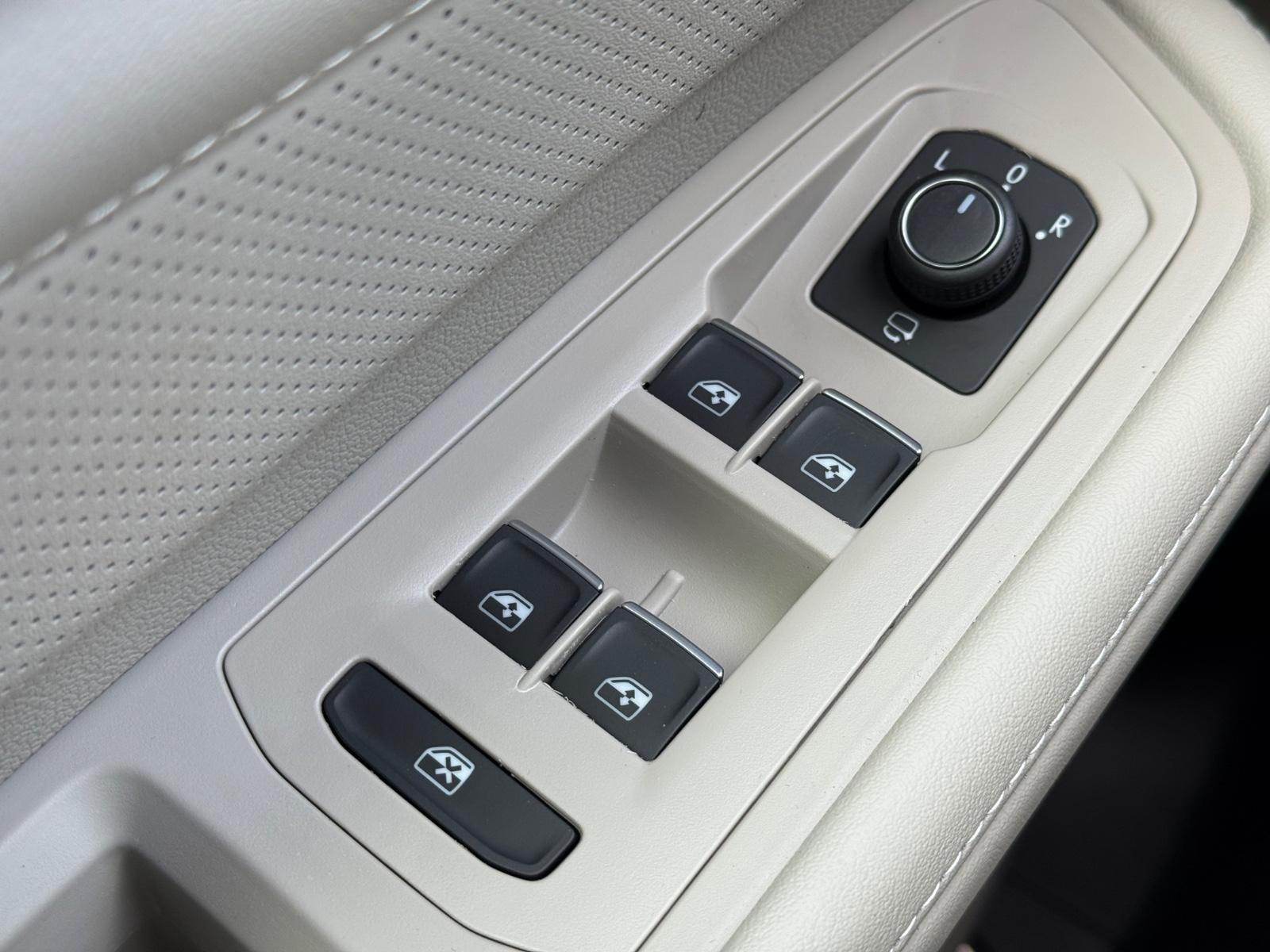 Volkswagen Atlas Vehicle Image 17