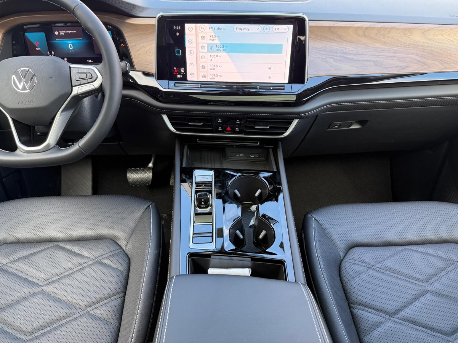 Volkswagen Atlas Vehicle Image 07