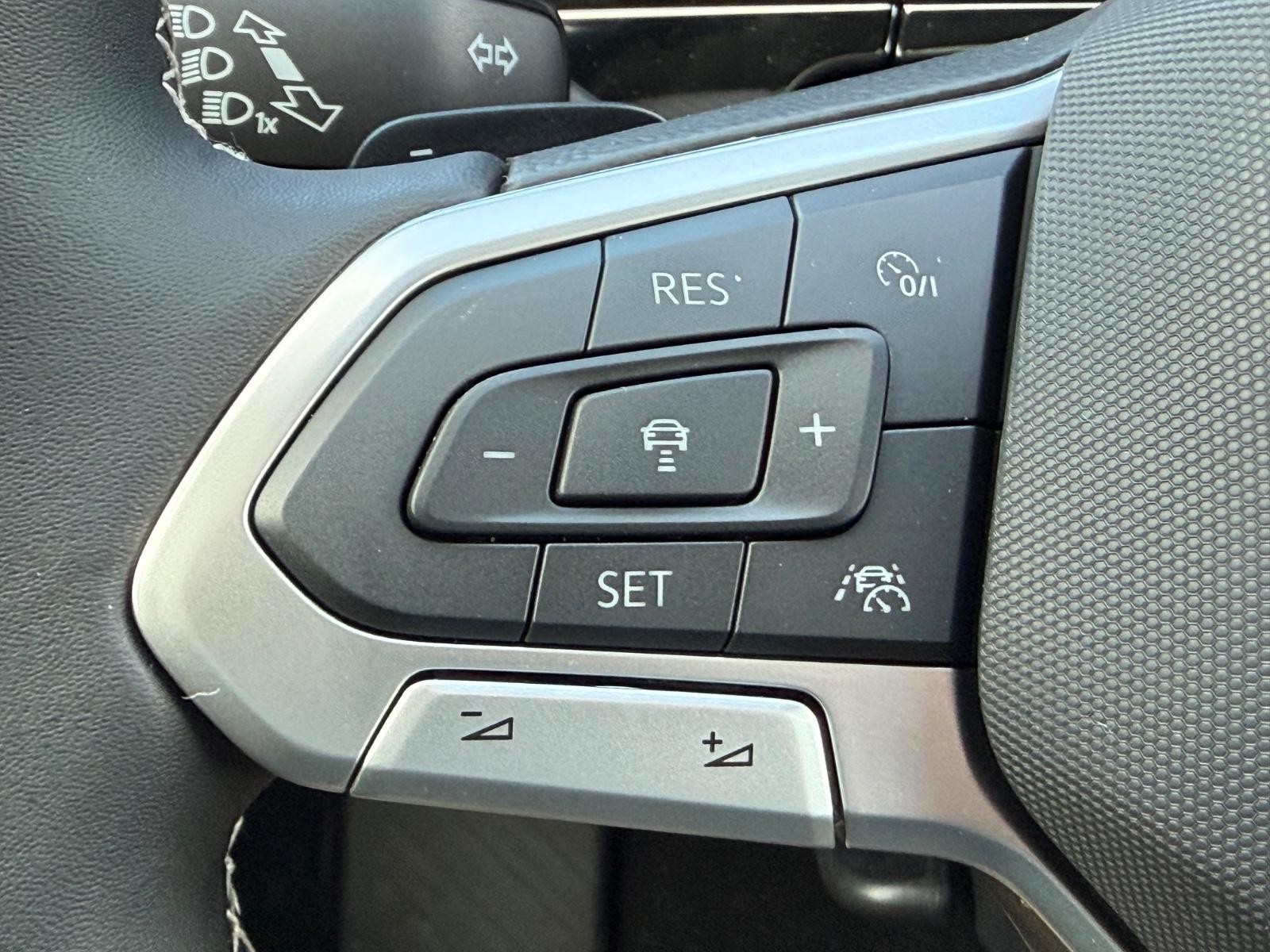 Volkswagen Atlas Vehicle Image 12