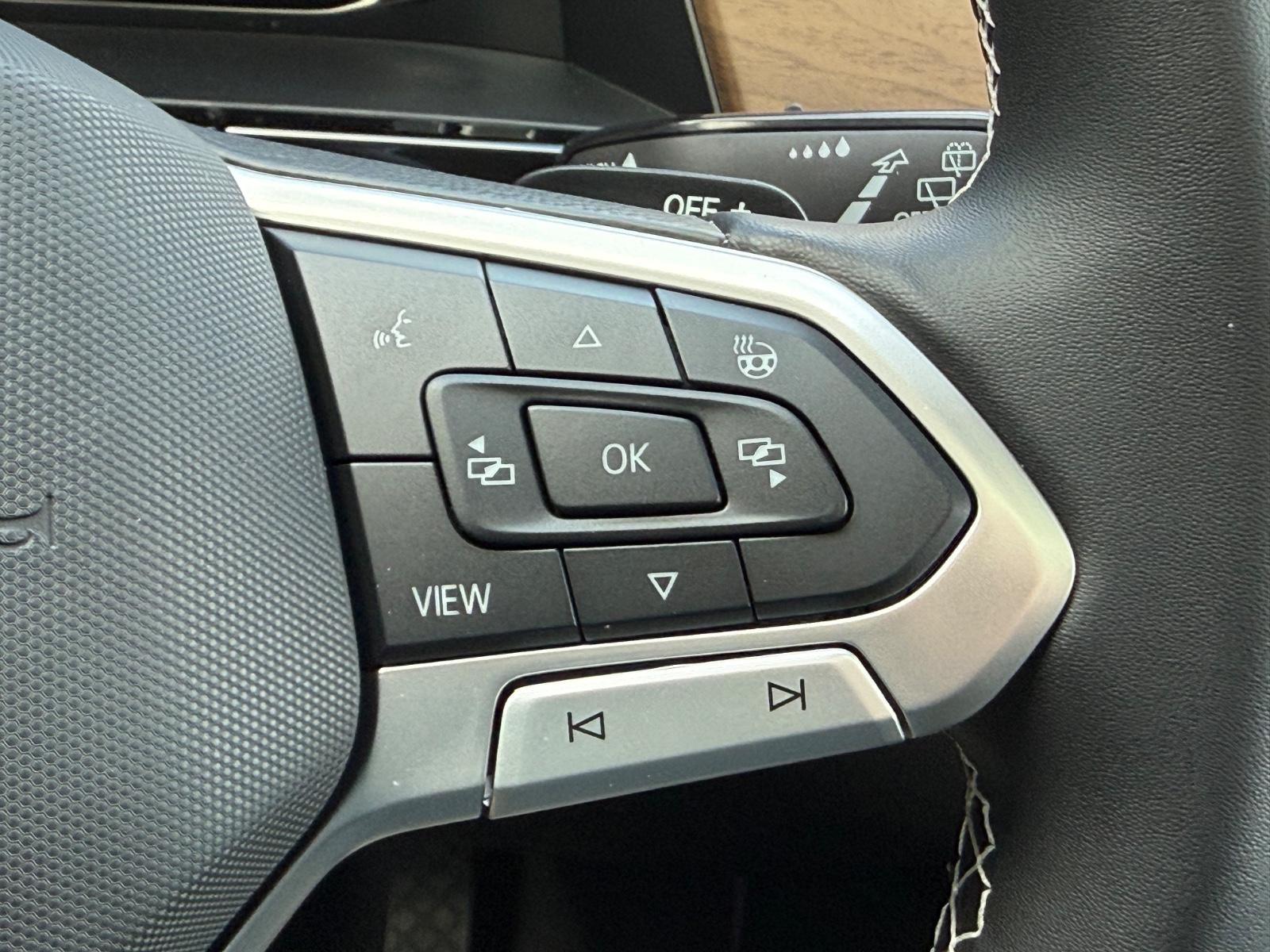 Volkswagen Atlas Vehicle Image 14