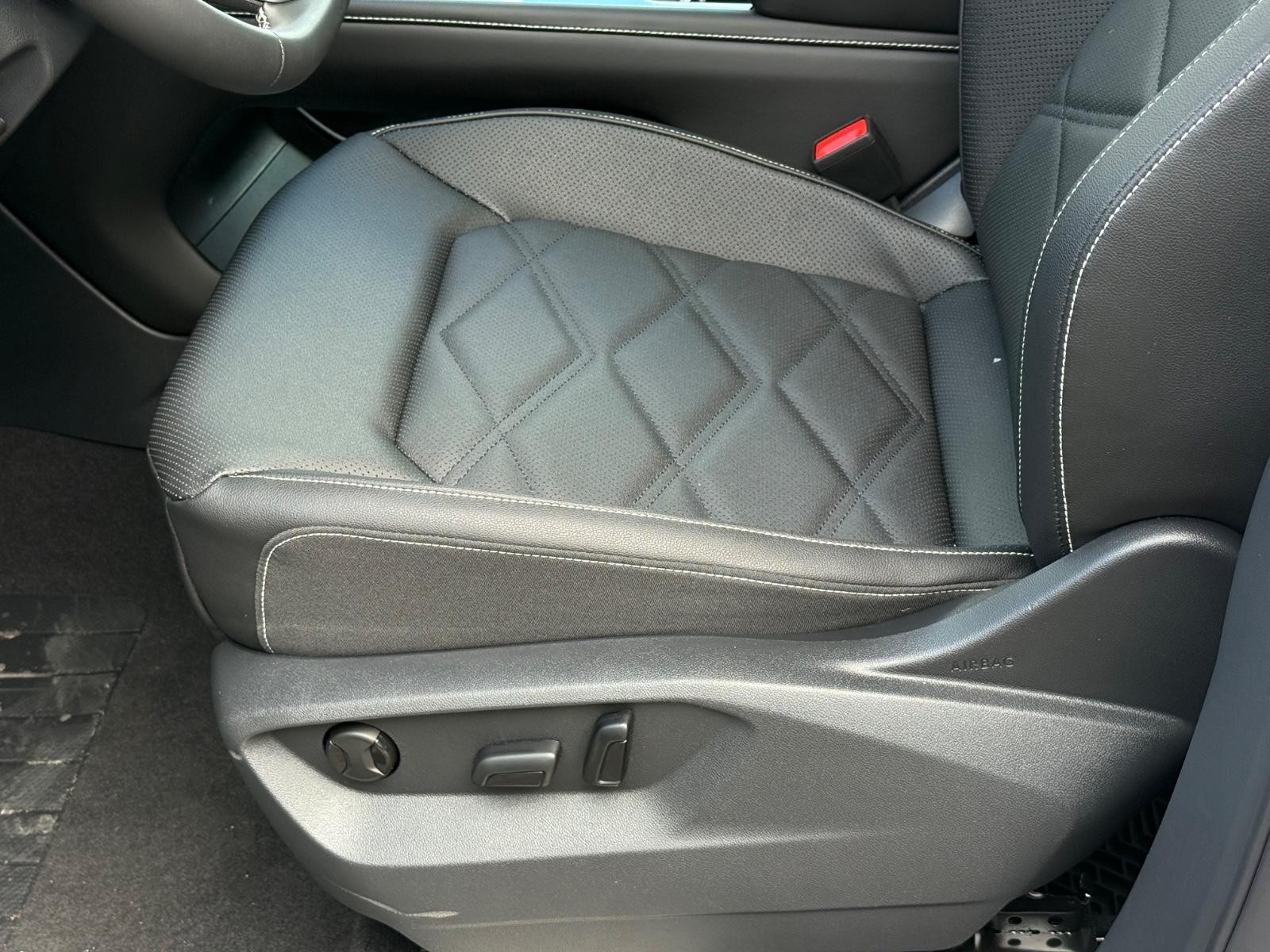 Volkswagen Atlas Vehicle Image 19