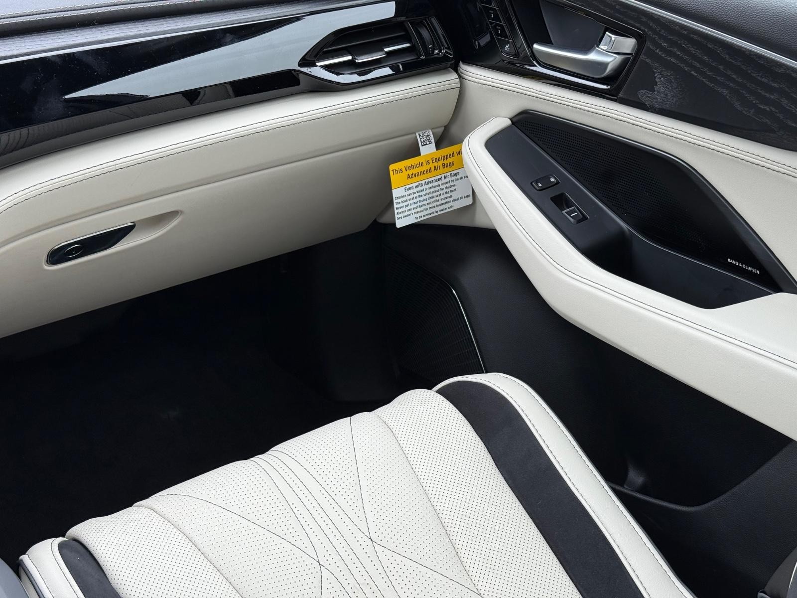 Acura MDX Vehicle Image 09