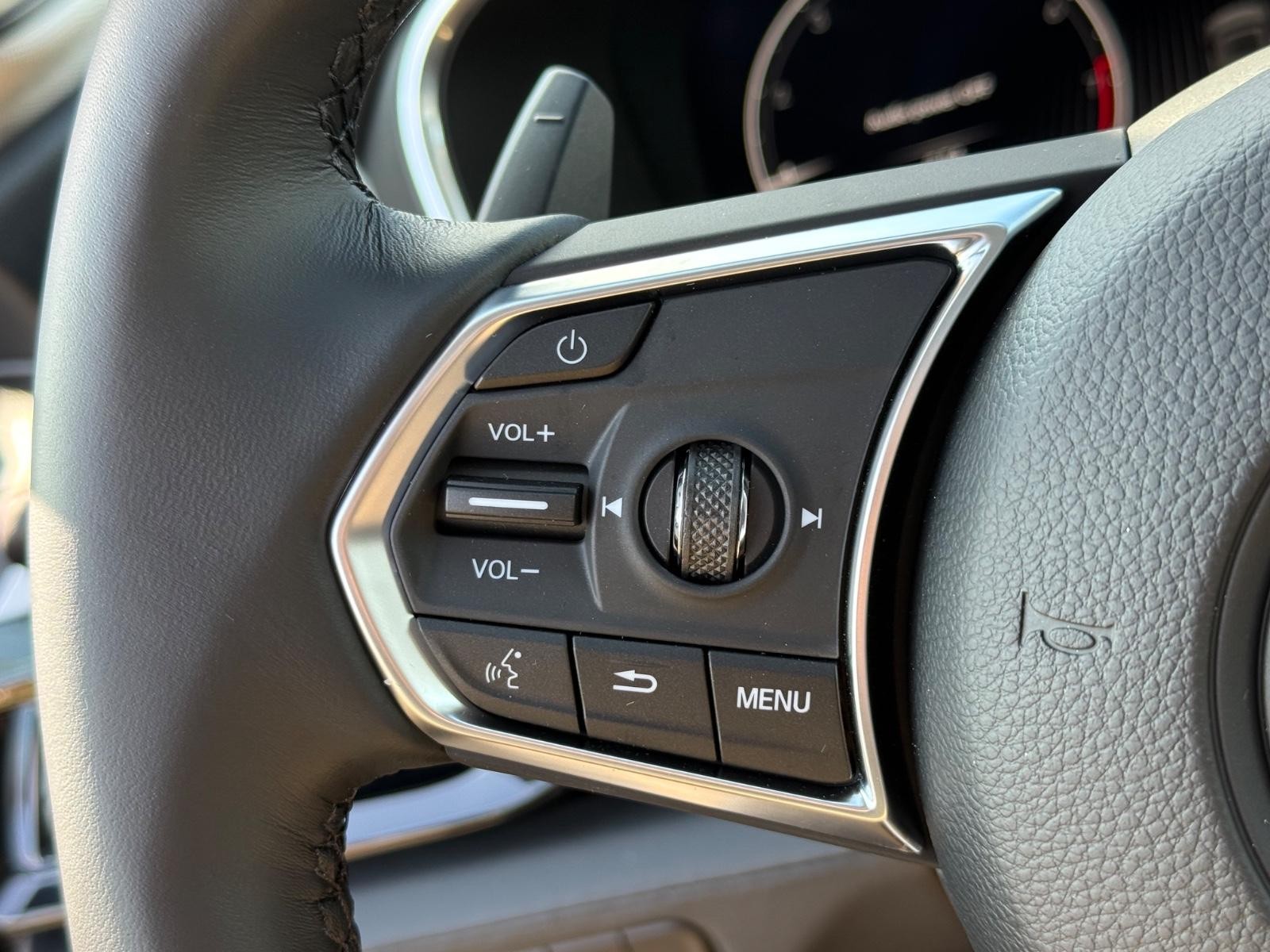 Acura MDX Vehicle Image 12